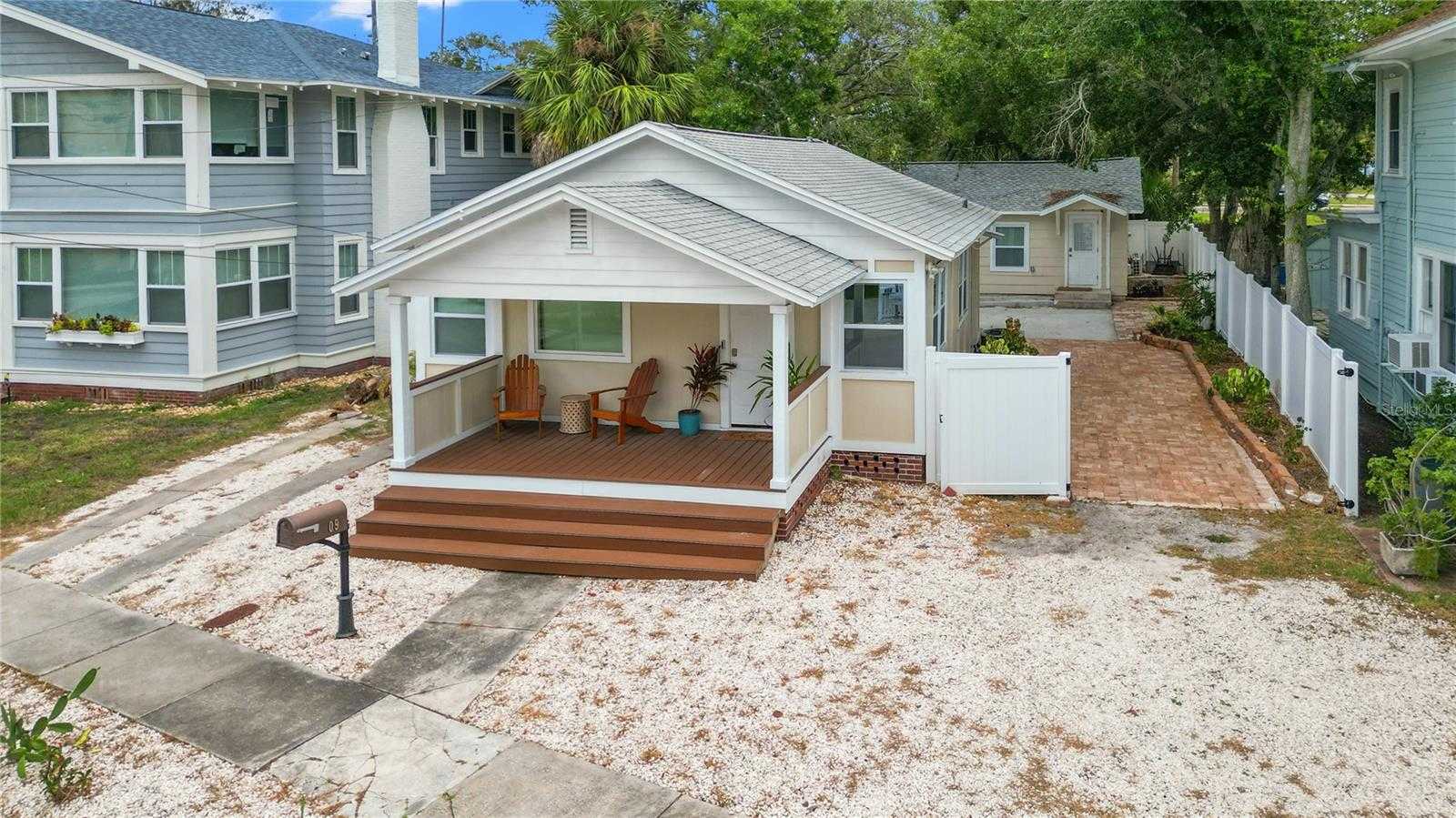 photo 3: 609 N OSCEOLA AVENUE, CLEARWATER FL 33755