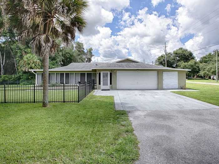 photo 32: 1381 CR 446A, LAKE PANASOFFKEE FL 33538