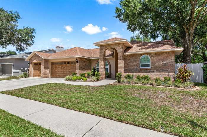 photo 2: 1126 BELLADONNA DRIVE, BRANDON FL 33510