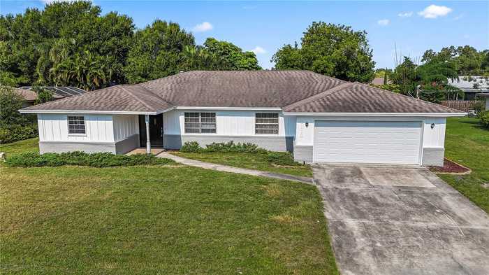 photo 1: 2118 HUNTINGTON AVENUE, SARASOTA FL 34232