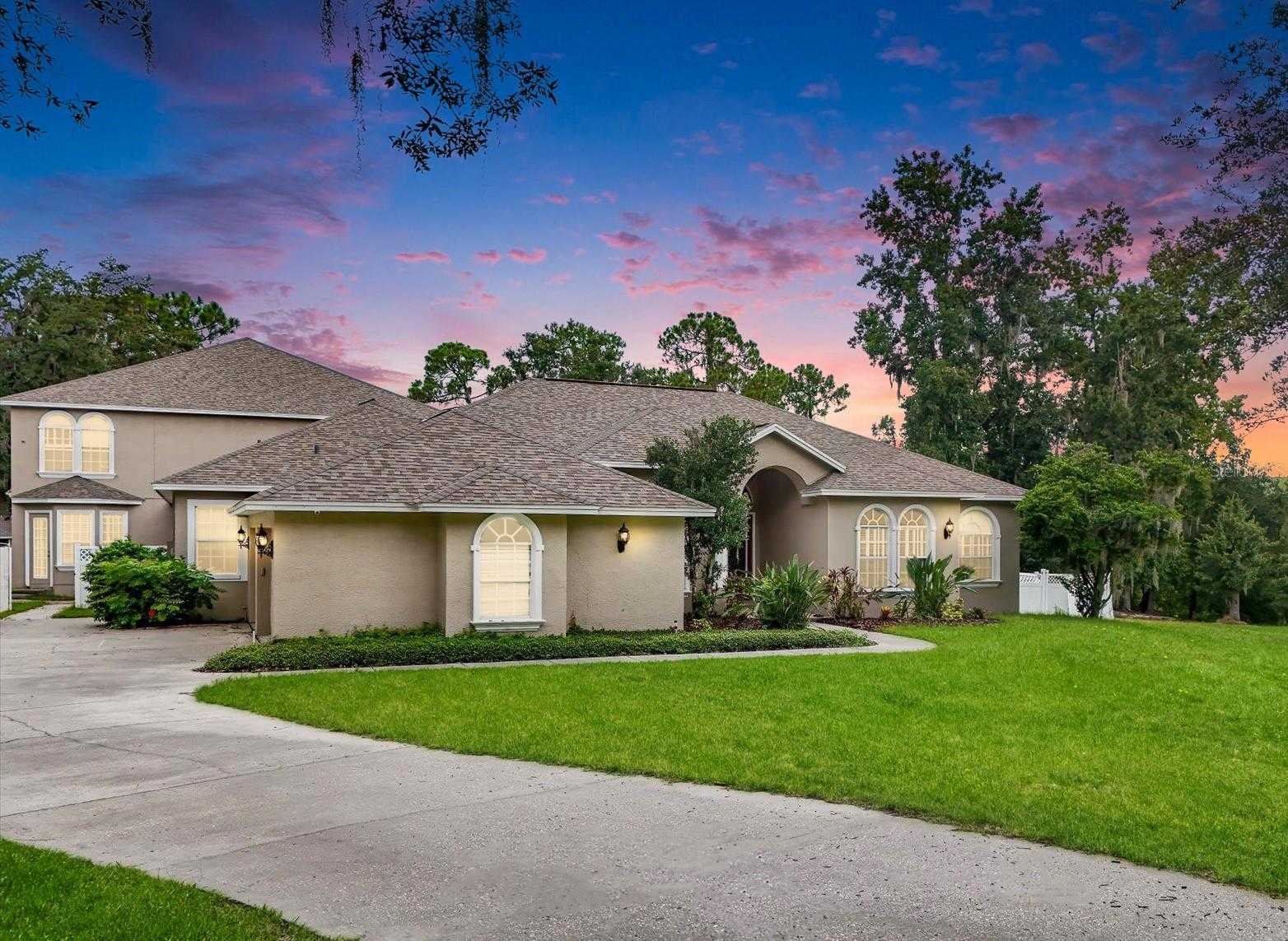 photo 1: 11505 HERON HILLS LANE, RIVERVIEW FL 33569