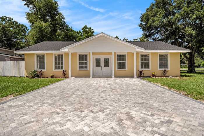 photo 1: 4303 E GROVE VIEW AVENUE, TAMPA FL 33617