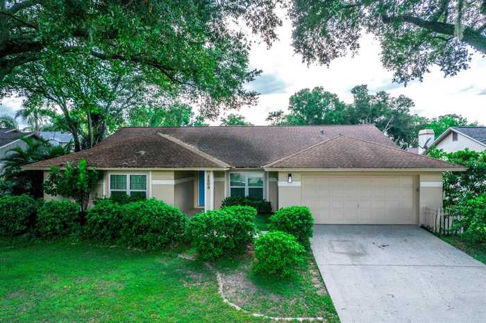 photo 2: 2509 ARBORWOOD DRIVE, VALRICO FL 33596