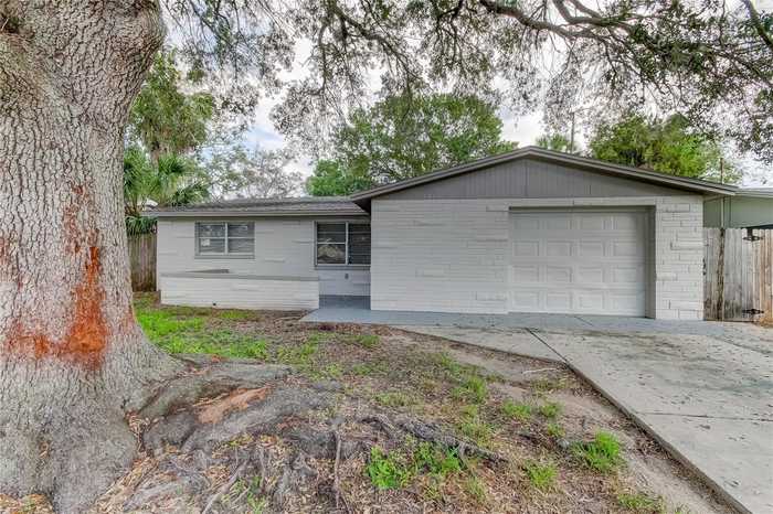 photo 2: 4941 AMHERST COURT, NEW PORT RICHEY FL 34652