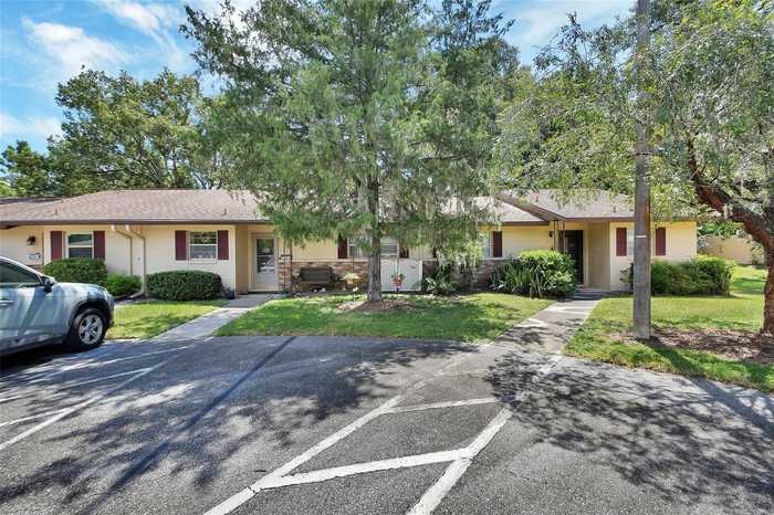 photo 2: 17 VILLA VILLAR COURT Unit 17, DELAND FL 32724