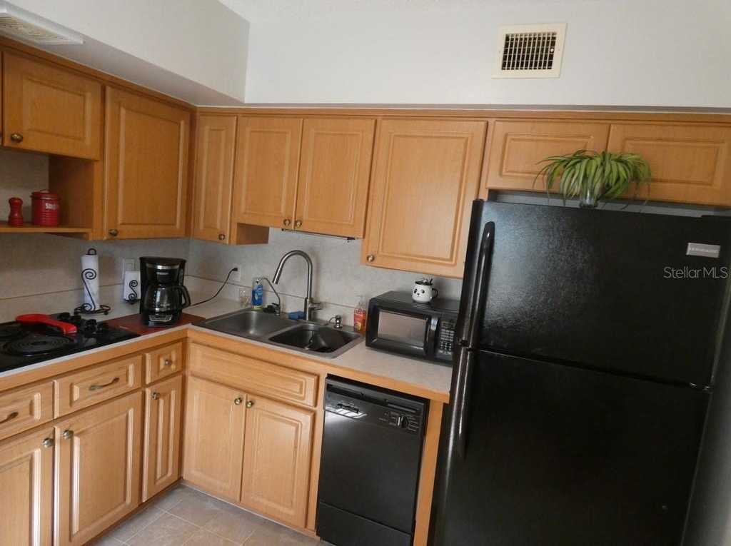 photo 3: 2370 JAMAICAN STREET Unit 56, CLEARWATER FL 33763