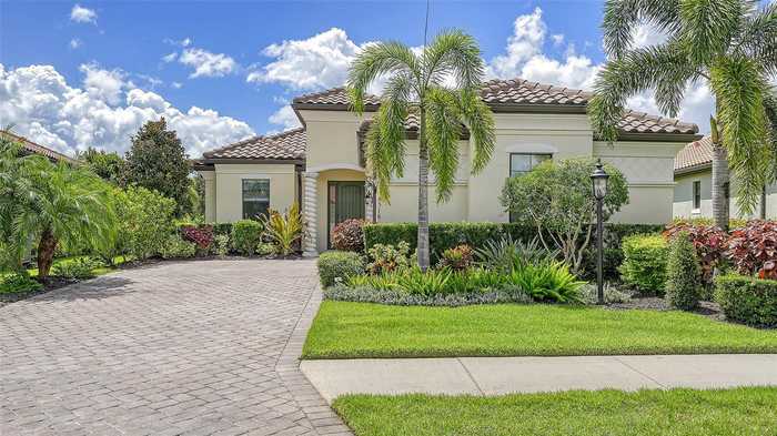 photo 2: 16516 HILLSIDE CIRCLE, BRADENTON FL 34202