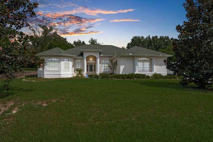 photo 2: 12131 BUCKINGHAM WAY, SPRING HILL FL 34609