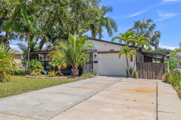 photo 1: 667 33RD AVENUE N, SAINT PETERSBURG FL 33704