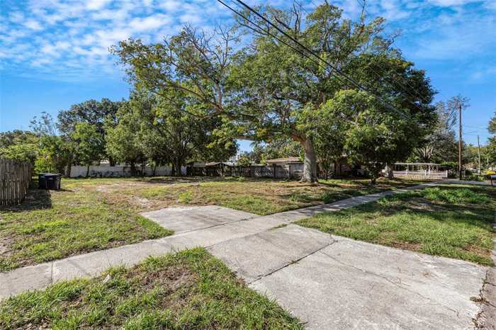 photo 2: 4724 W IOWA AVENUE, TAMPA FL 33616