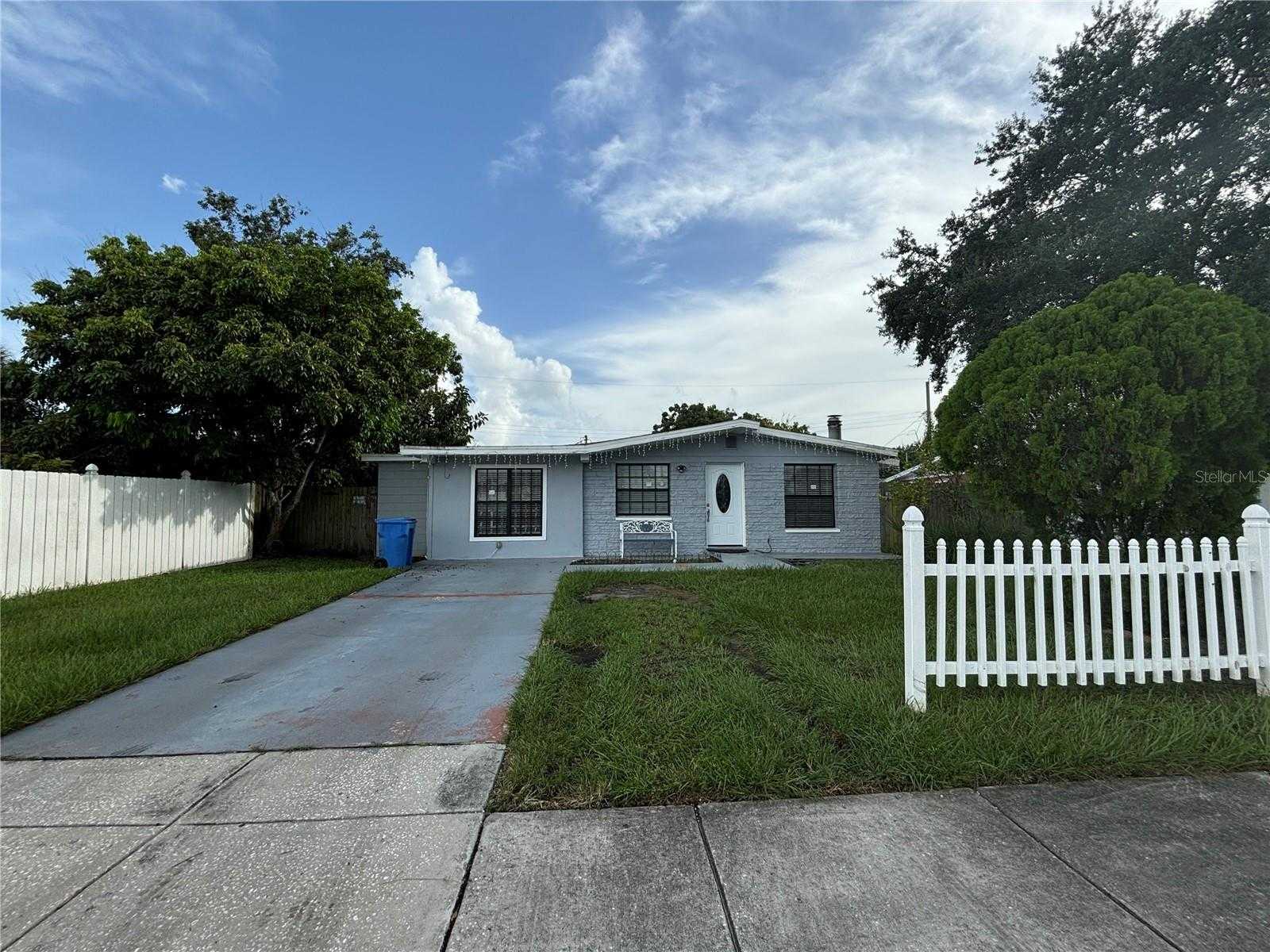 photo 2: 6512 W COMANCHE AVENUE, TAMPA FL 33634