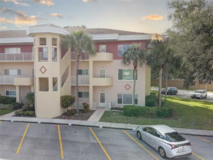 photo 2: 2021 SHANGRILA DRIVE Unit 20, CLEARWATER FL 33763