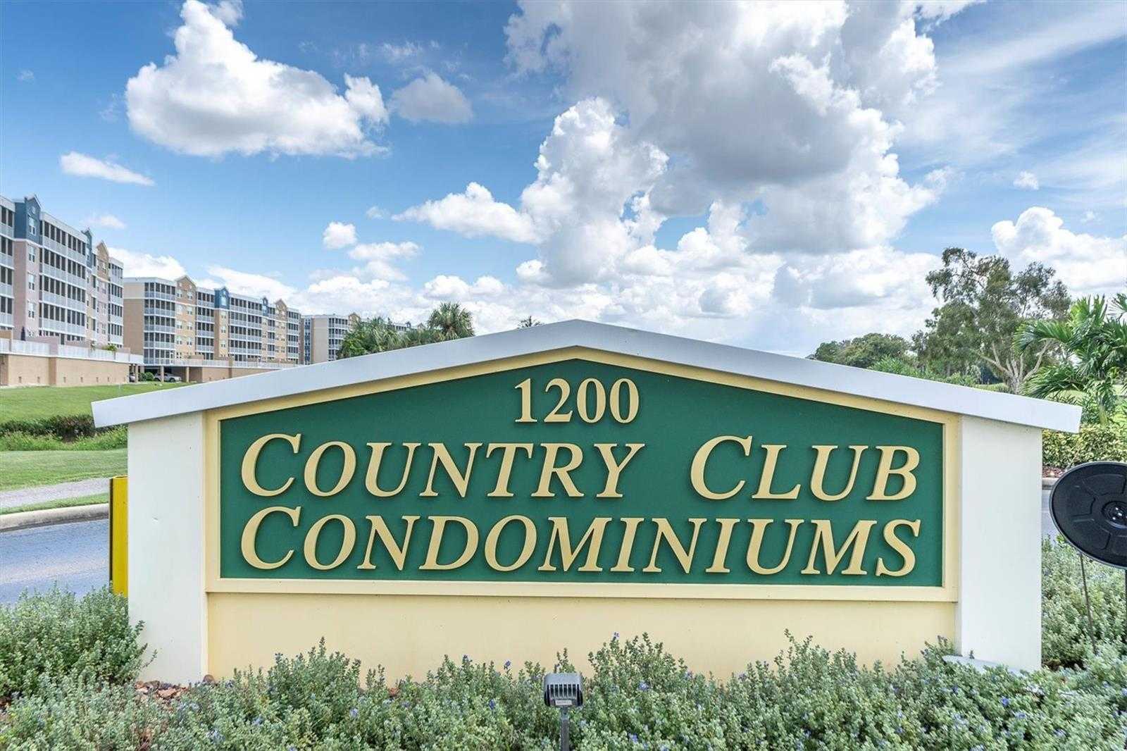 photo 2: 1200 COUNTRY CLUB DRIVE Unit 2505, LARGO FL 33771