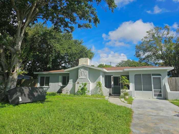 photo 1: 4915 44TH AVENUE N, SAINT PETERSBURG FL 33709