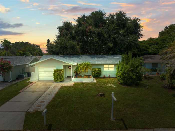 photo 1: 2523 BLACKWOOD CIRCLE, CLEARWATER FL 33763