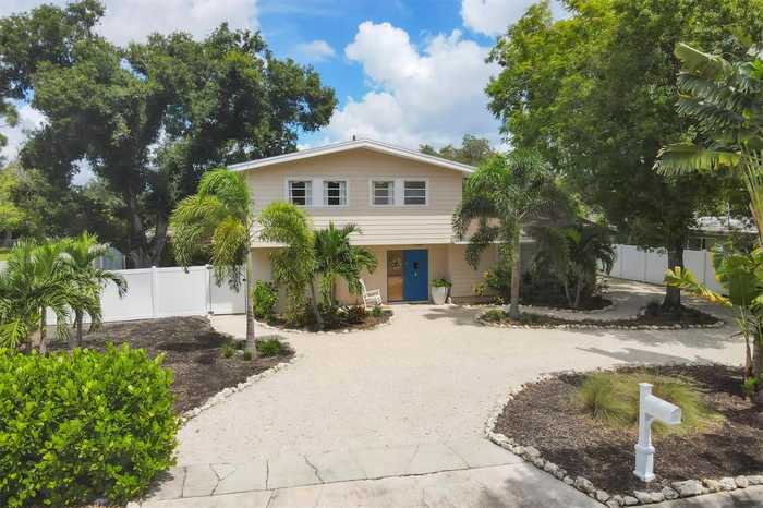 photo 2: 3003 BAY STREET, SARASOTA FL 34237