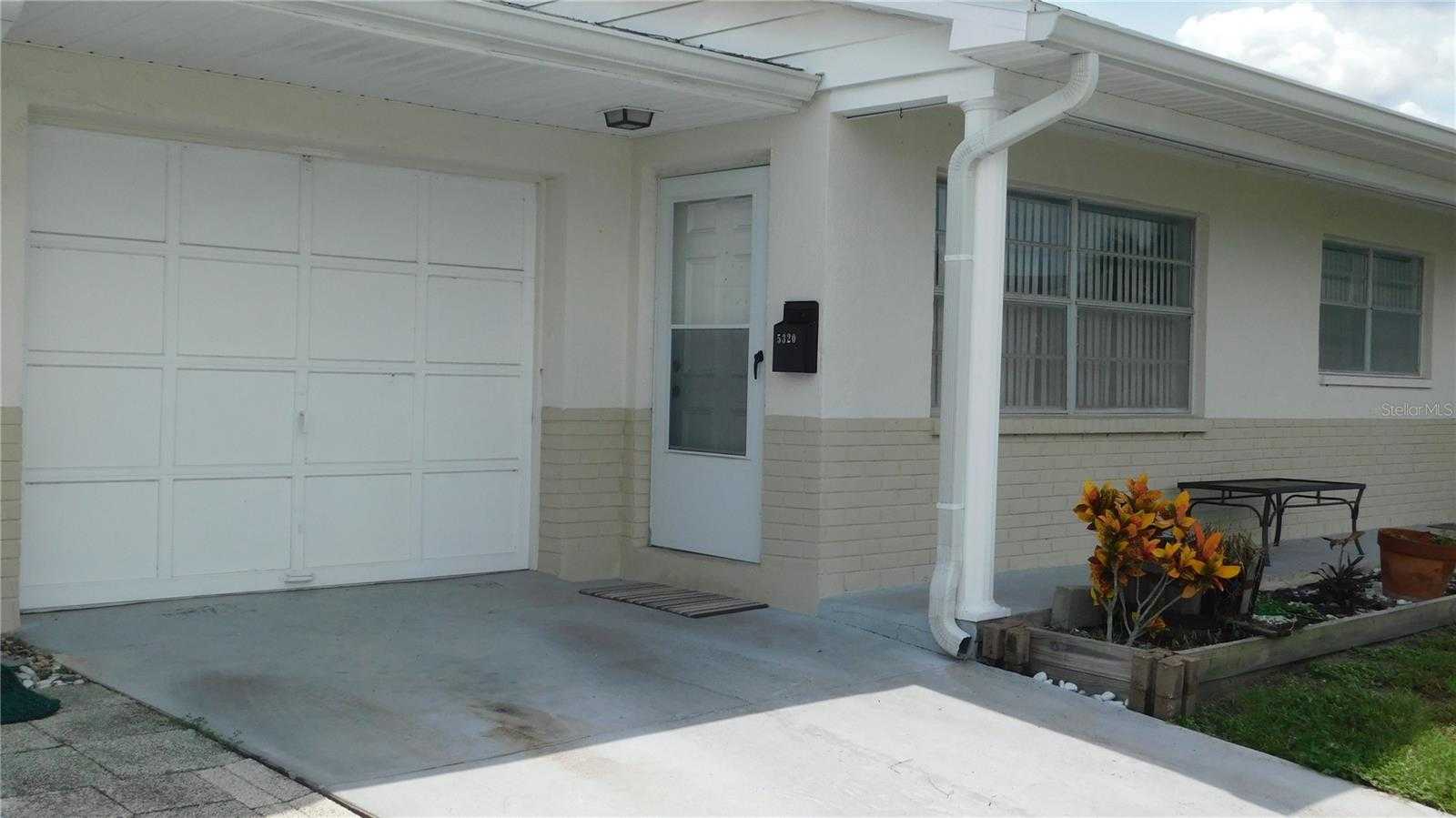 photo 2: 5320 BUTTONWOOD DRIVE Unit 5320, NEW PORT RICHEY FL 34652