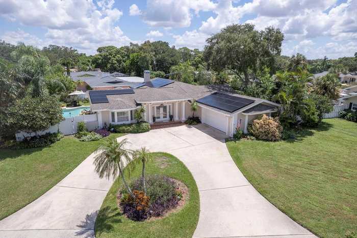 photo 1: 411 HARBOR VIEW LANE, LARGO FL 33770