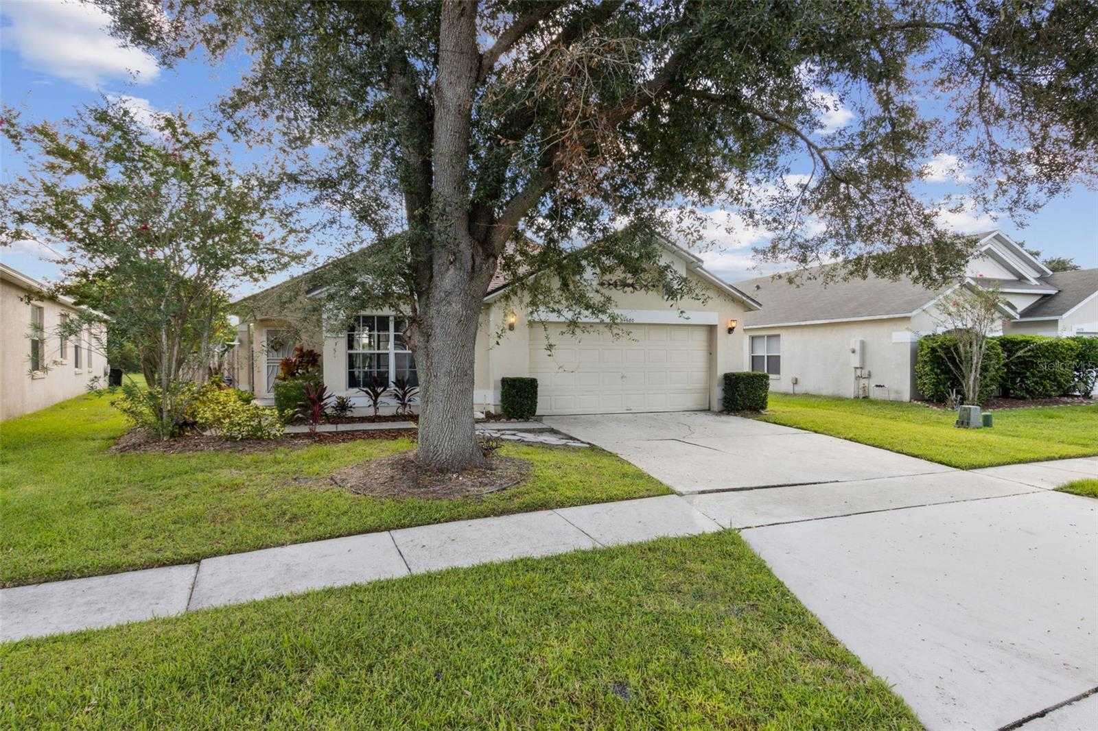 photo 3: 14680 KRISTENRIGHT LANE, ORLANDO FL 32826