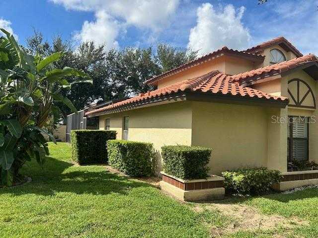 photo 2: 8271 LISBON COURT, ORLANDO FL 32836