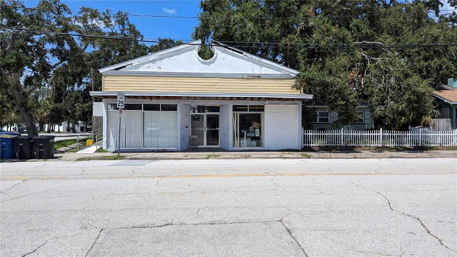 photo 1: 1140 NE CLEVELAND STREET, CLEARWATER FL 33755