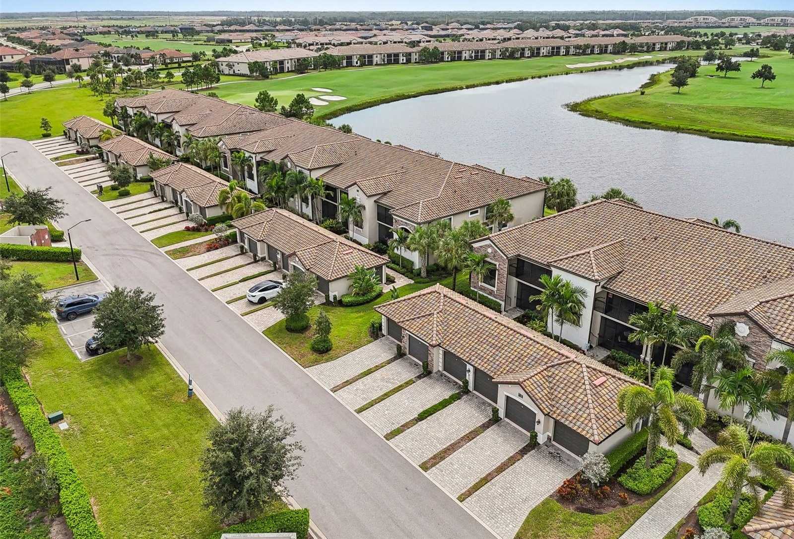 photo 1: 5614 PALMER CIRCLE Unit 101, LAKEWOOD RANCH FL 34211