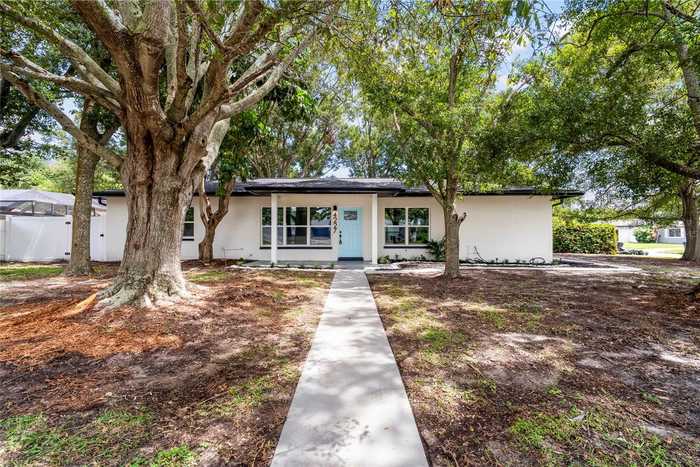 photo 1: 4227 YARDLEY AVENUE N, ST PETERSBURG FL 33713