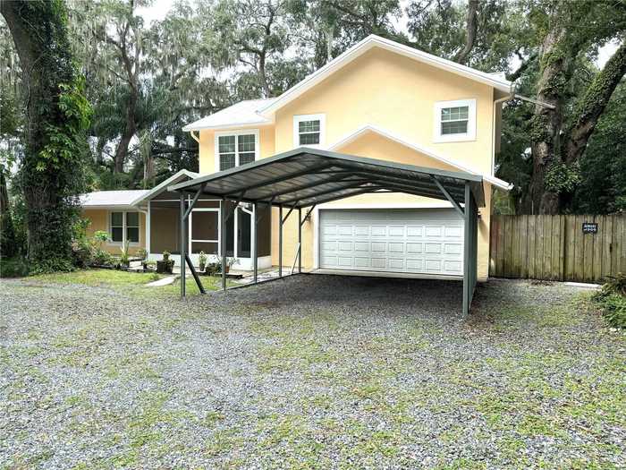 photo 1: 315 WOOTEN ROAD, LUTZ FL 33548