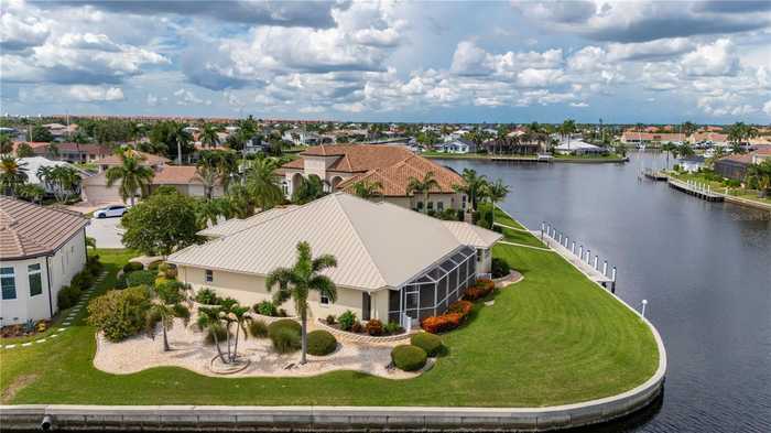 photo 2: 2803 LA MANCHA COURT, PUNTA GORDA FL 33950