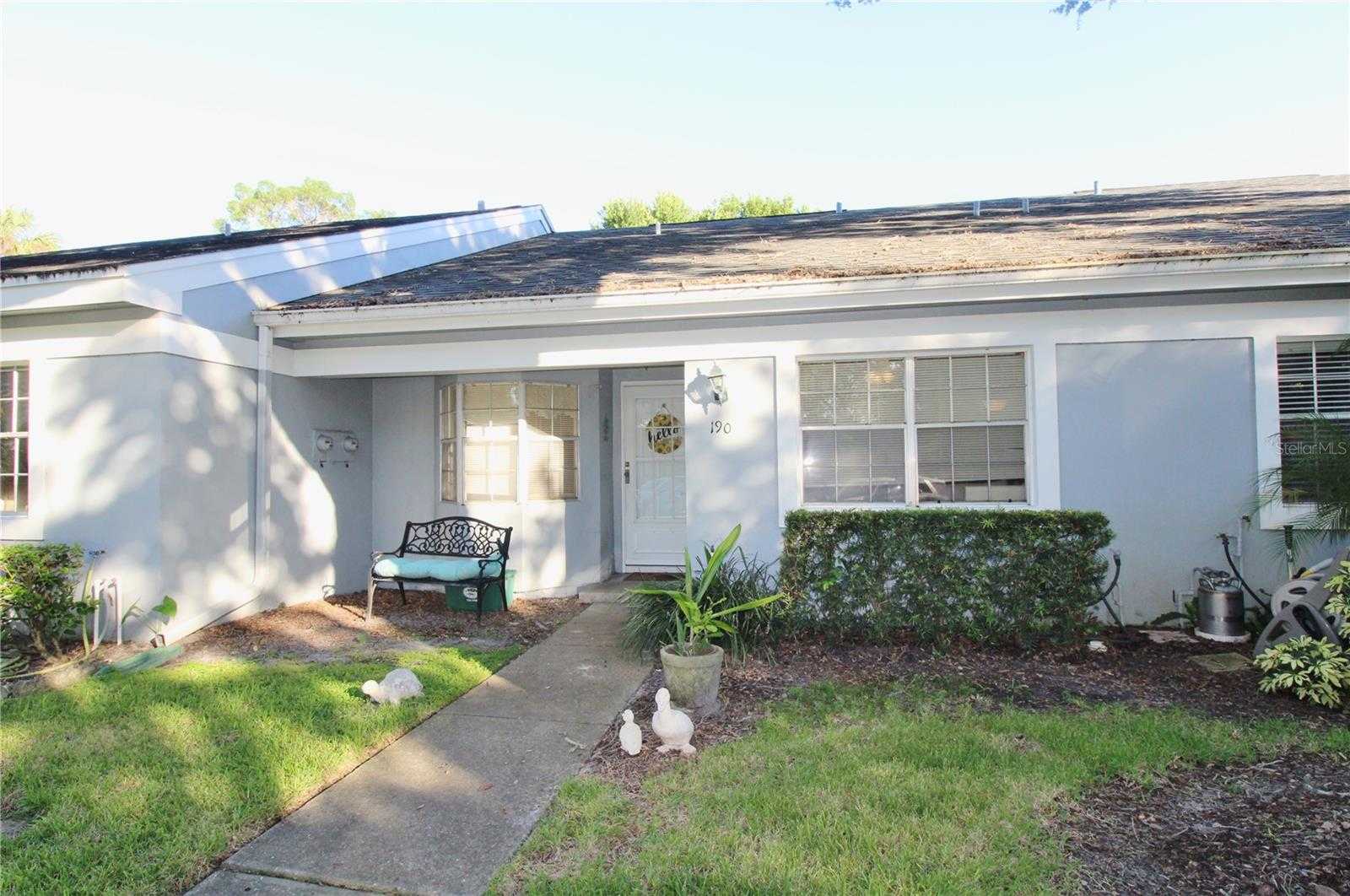 photo 2: 190 WICKFORD STREET E, SAFETY HARBOR FL 34695