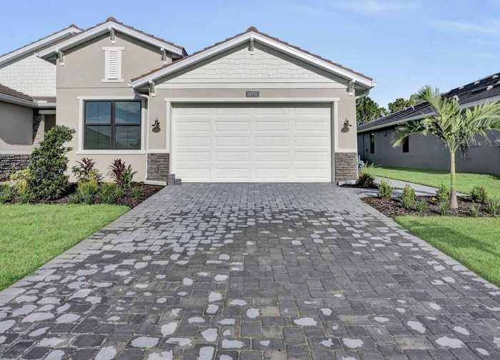 photo 1: 18731 DAYSPRING PLACE, VENICE FL 34293