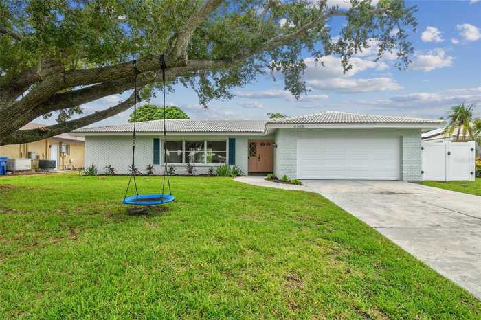 photo 1: 6568 TANGLEWOOD DRIVE NE, SAINT PETERSBURG FL 33702