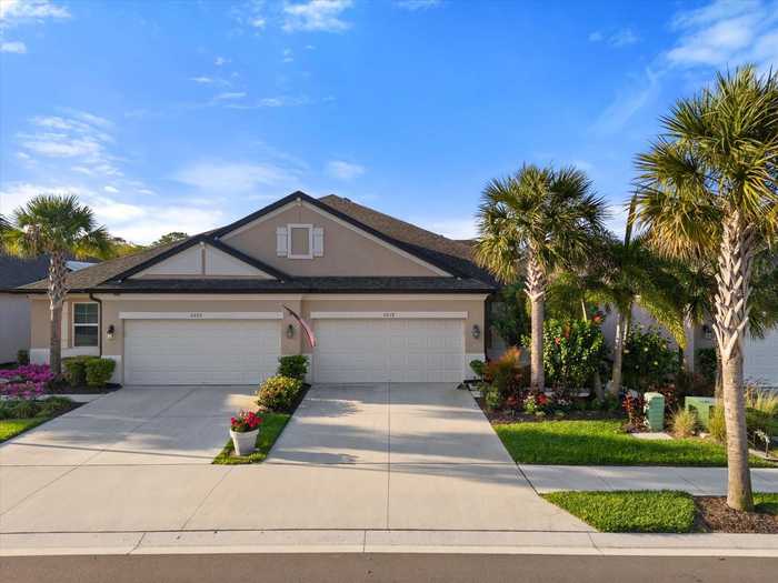 photo 2: 6018 AMBERLY DRIVE, BRADENTON FL 34208