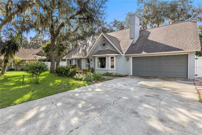 photo 2: 1429 MONTE LAKE DRIVE, VALRICO FL 33596