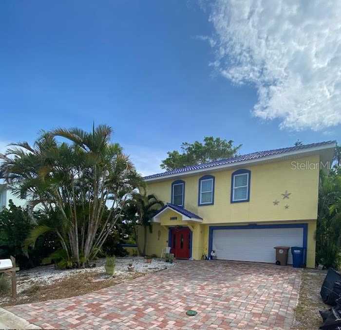 photo 1: 14006 VIVIAN DRIVE, MADEIRA BEACH FL 33708