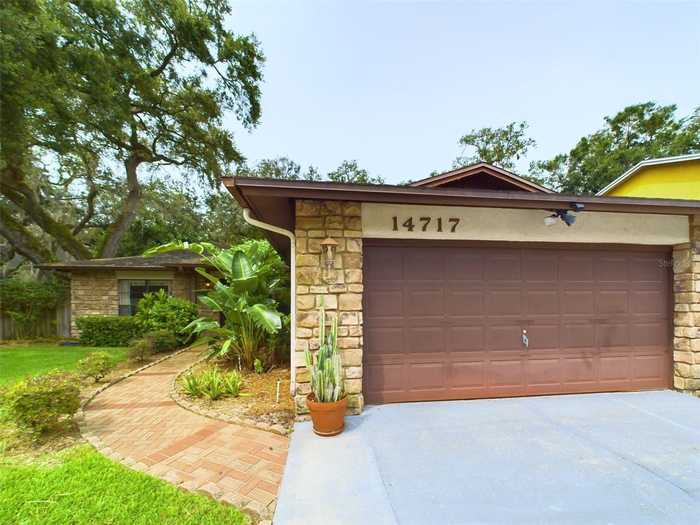 photo 1: 14717 LAUREL LAKE LANE, LUTZ FL 33559