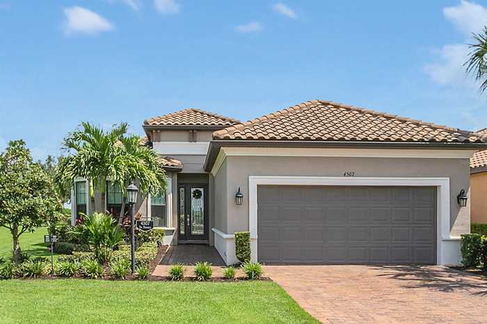 photo 1: 4507 TERRAZZA COURT, BRADENTON FL 34211