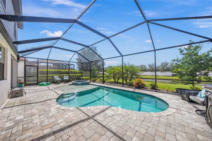 photo 2: 19369 NEARPOINT DRIVE, VENICE FL 34292