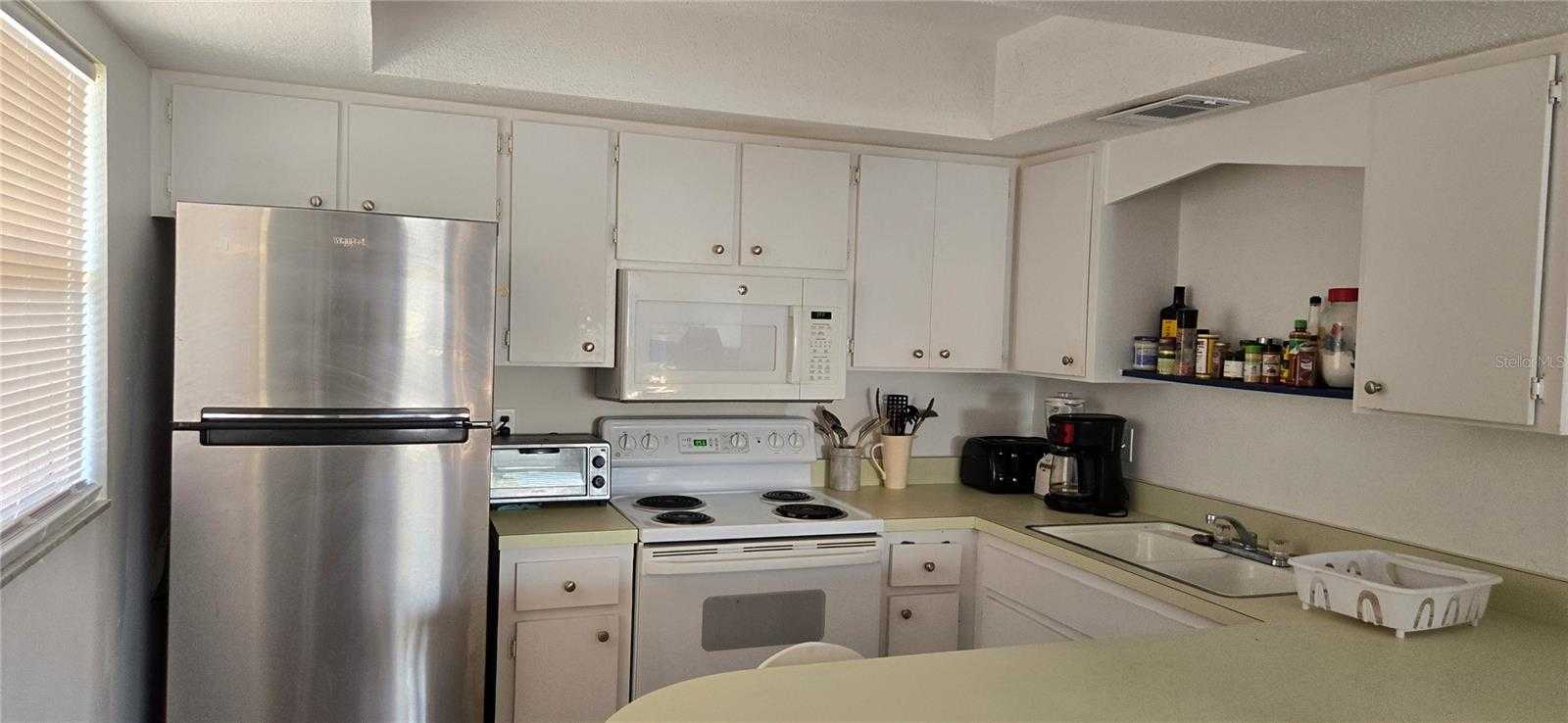 photo 3: 400 BASE AVENUE E Unit 229, VENICE FL 34285