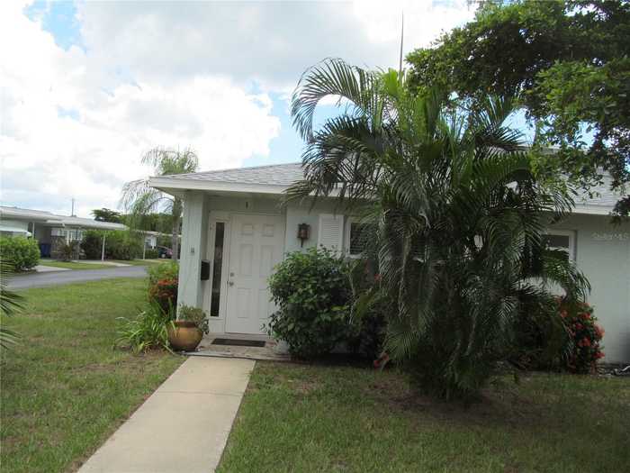 photo 2: 214 FIELD AVENUE E Unit 1, VENICE FL 34285