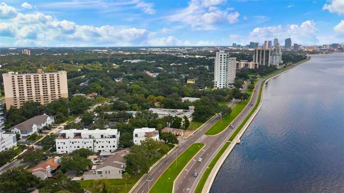 photo 2: 2807 BAYSHORE BOULEVARD, TAMPA FL 33629