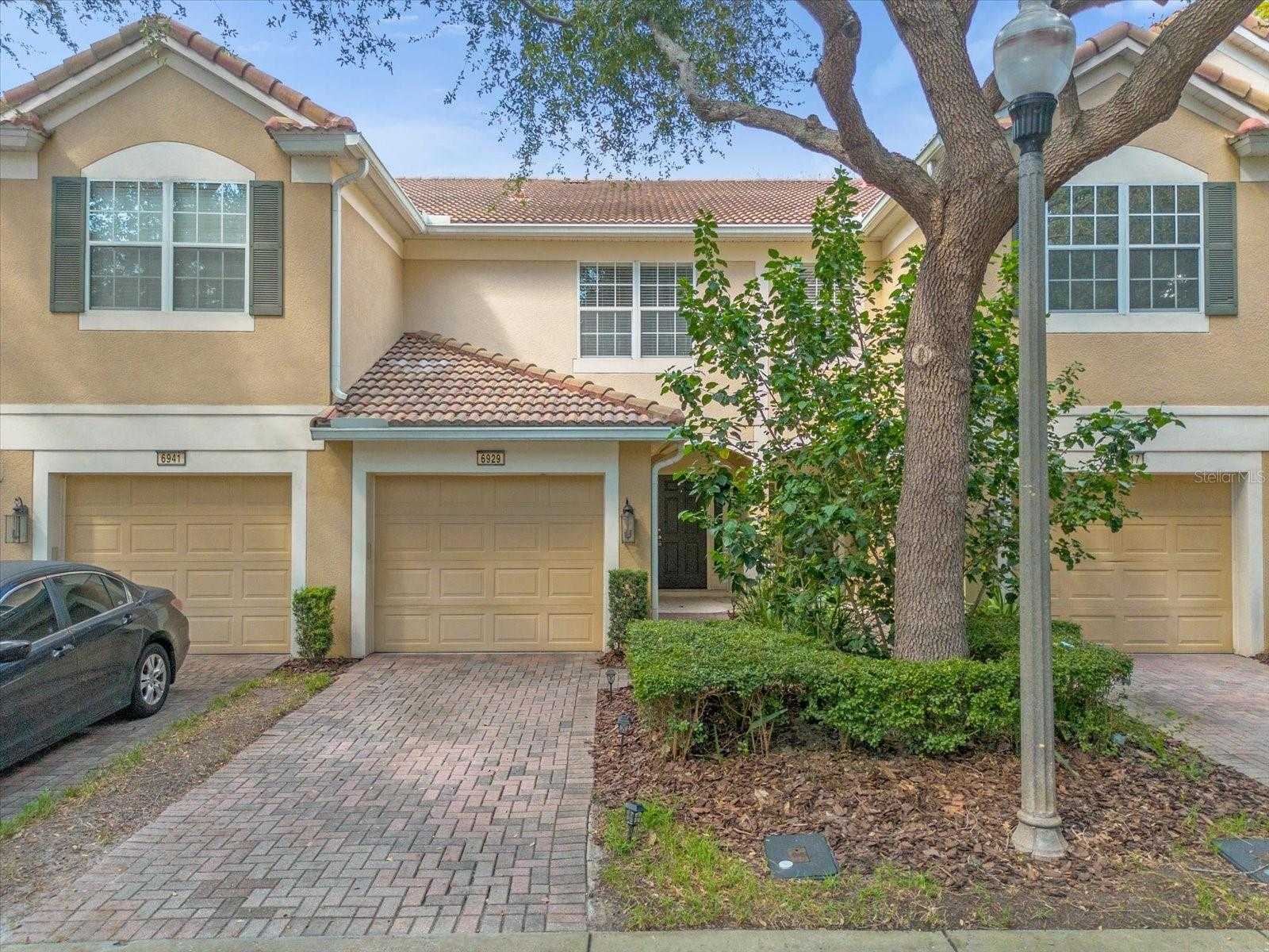 photo 2: 6929 CADIZ BOULEVARD, ORLANDO FL 32819