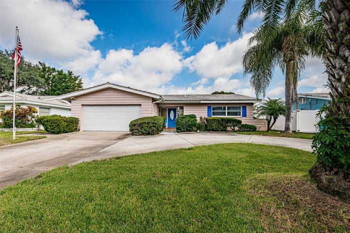 photo 2: 11705 66TH AVENUE N, SEMINOLE FL 33772