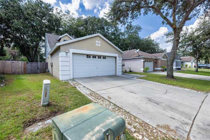 photo 2: 14942 DEER MEADOW DRIVE, LUTZ FL 33559