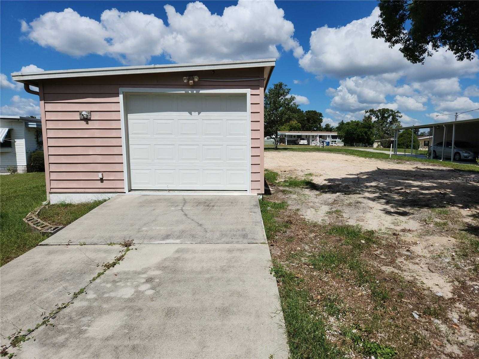 photo 3: 9335 HIGHPOINT BOULEVARD, BROOKSVILLE FL 34613