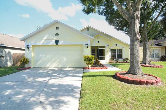 photo 1: 4315 PEMBRIDGE AVENUE, ORLANDO FL 32826