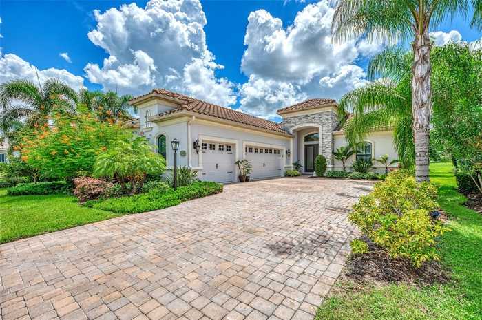 photo 1: 15520 CASTLE PARK TERRACE, LAKEWOOD RANCH FL 34202