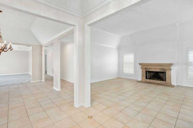 photo 3: 6082 JAMESTOWN PARK Unit 115, ORLANDO FL 32819