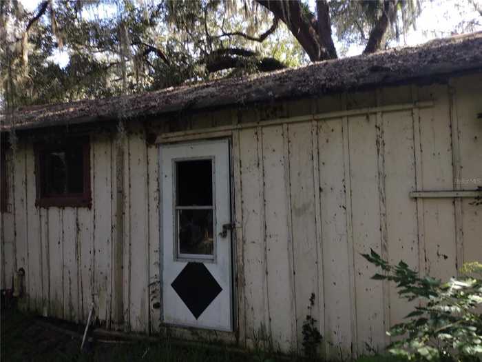 photo 2: 2722 SNOWDEN LANE, LEESBURG FL 34748