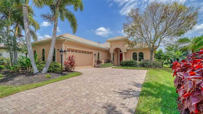 photo 1: 14717 LEOPARD CREEK PLACE, LAKEWOOD RANCH FL 34202